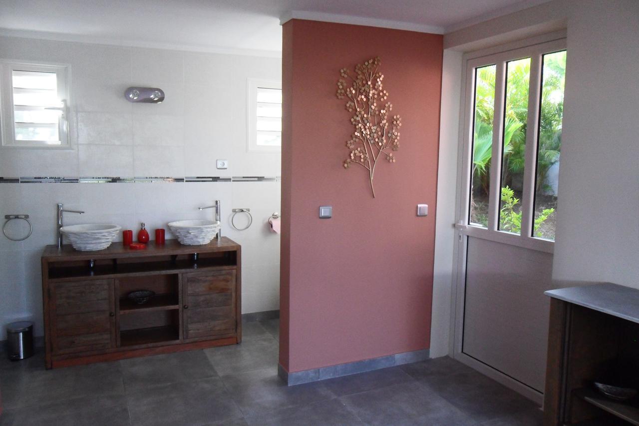 Chez Sonia Et Franck Bed & Breakfast L'Etang-Sale Ngoại thất bức ảnh