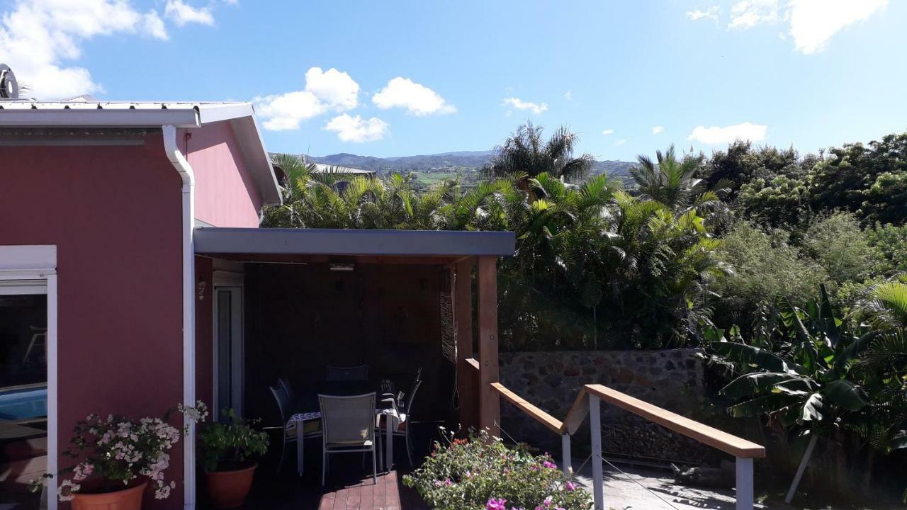 Chez Sonia Et Franck Bed & Breakfast L'Etang-Sale Ngoại thất bức ảnh